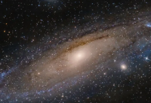 研究人員稱(chēng)暗物質(zhì)以驚人的速度拉動(dòng)了星系