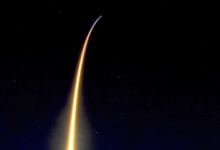 一艘SpaceX貨船抵達國際空間站交付了該公司的第20批裝備和零食