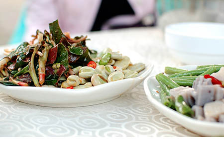 卡通茶杯簡(jiǎn)筆畫(huà)的畫(huà)法3