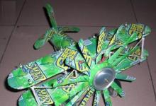 孩子們用罐頭手工制作螺旋槳飛機(jī)！